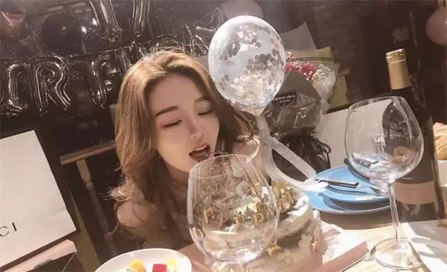  呼吁抖音“封殺”溫婉的那些人，像極了吃人的獸。